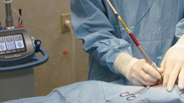 کارآموزی آشنایی با لیزر و بررسی دستگاه های لیزر در پزشکی