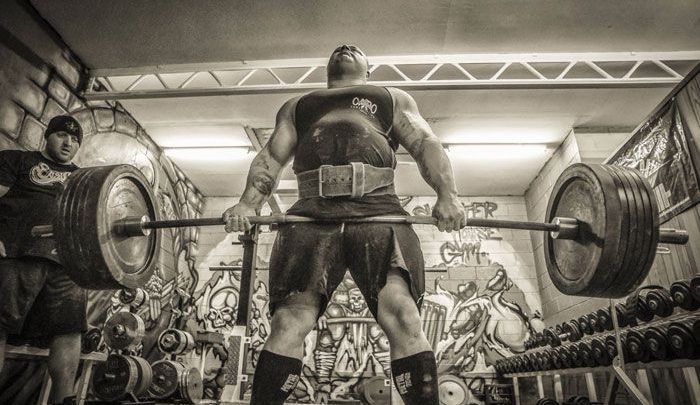 مقاله پاورلیفتینگ تاریخچه قوانین و تمرینات