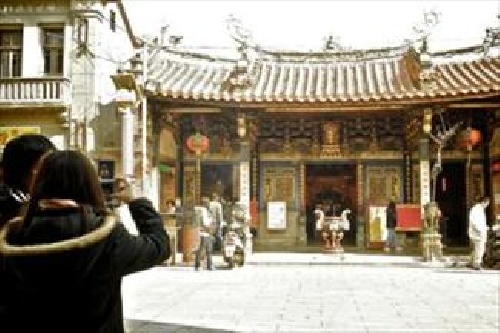 تحقیق عامل گردشگری و توسعه پایدار در جامعه