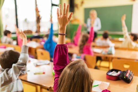 مقاله افزایش خلاقیت و نو آوری دانش آموزان در مراکز آموزشی