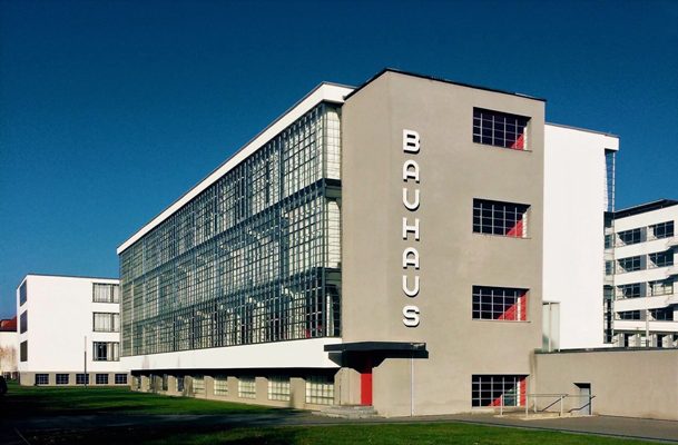 پاورپوینت معماری مدرن متعالی