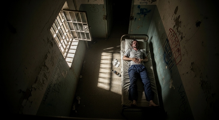 تحقیق آسیب شناسی در زندان